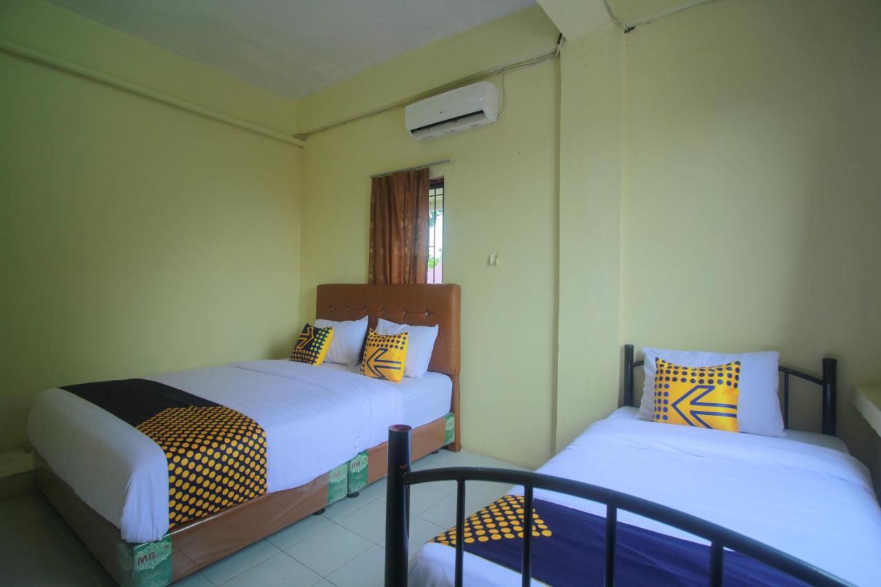 Spot On 2305 Andys Nur Penginapan Dumai Luaran gambar