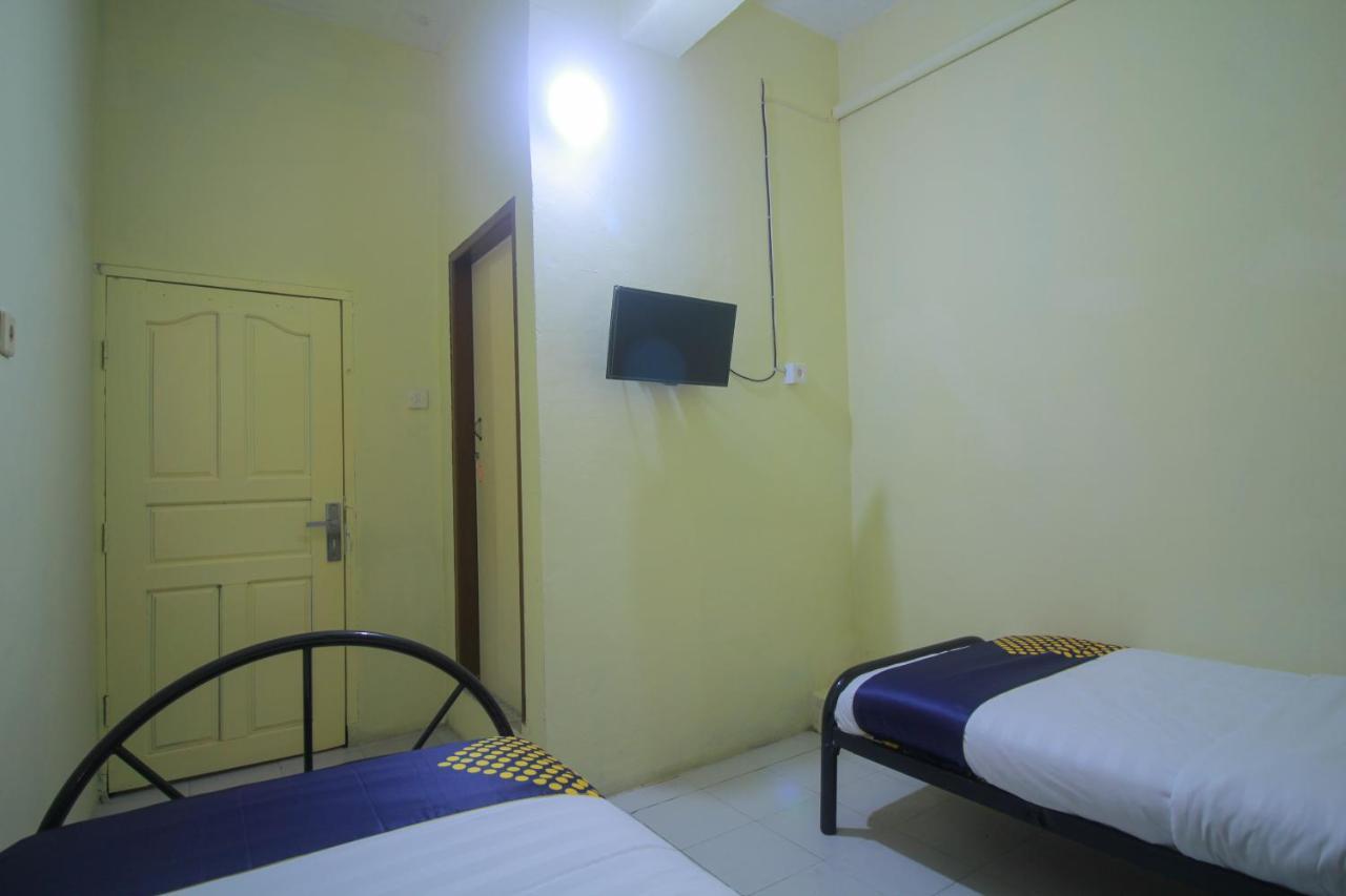 Spot On 2305 Andys Nur Penginapan Dumai Luaran gambar