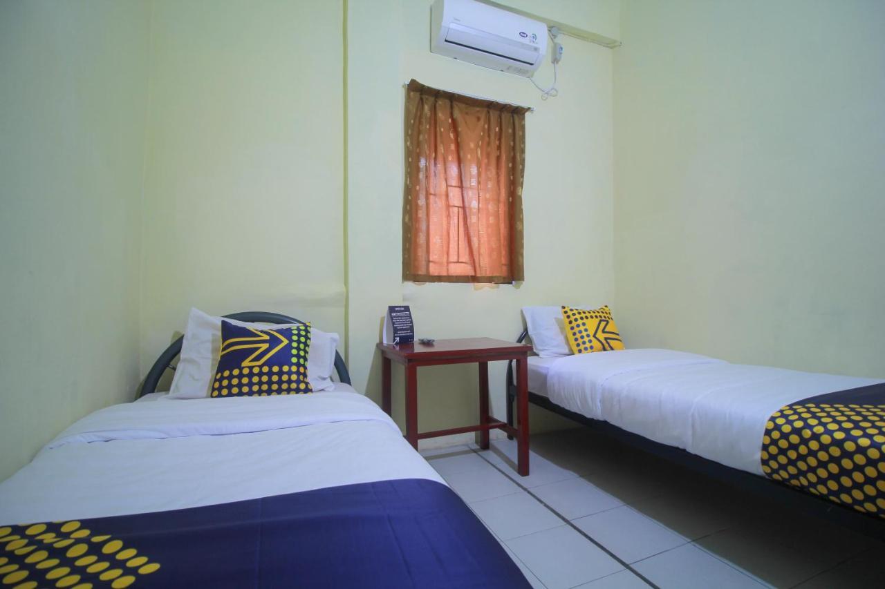 Spot On 2305 Andys Nur Penginapan Dumai Luaran gambar