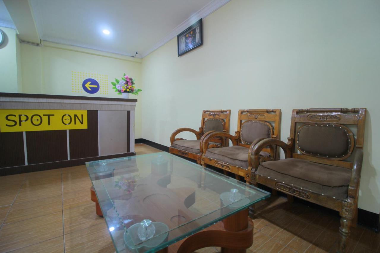 Spot On 2305 Andys Nur Penginapan Dumai Luaran gambar