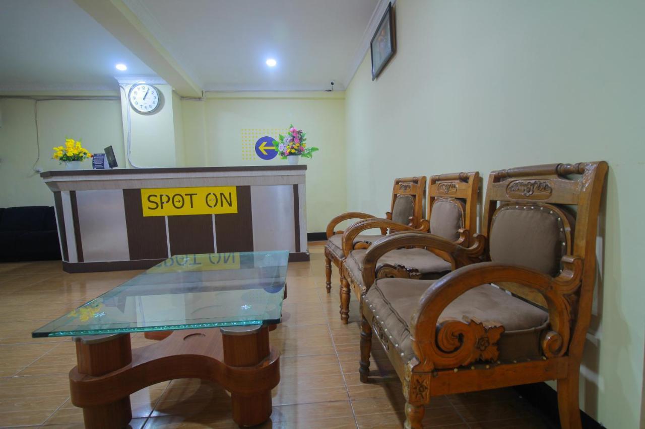 Spot On 2305 Andys Nur Penginapan Dumai Luaran gambar