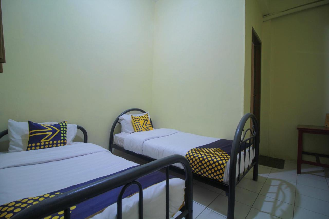 Spot On 2305 Andys Nur Penginapan Dumai Luaran gambar